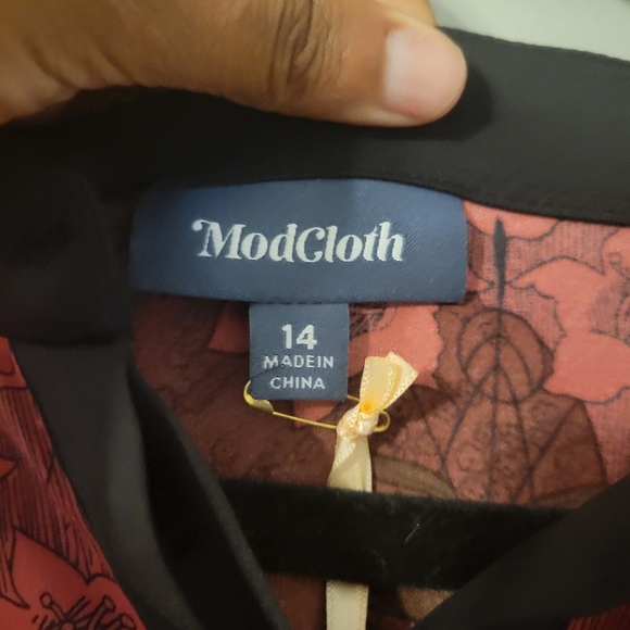 Modcloth Womens Plus Size Retro Dark Romance Asian Artsy A-line Dress. Size 14 - Picture 9 of 12